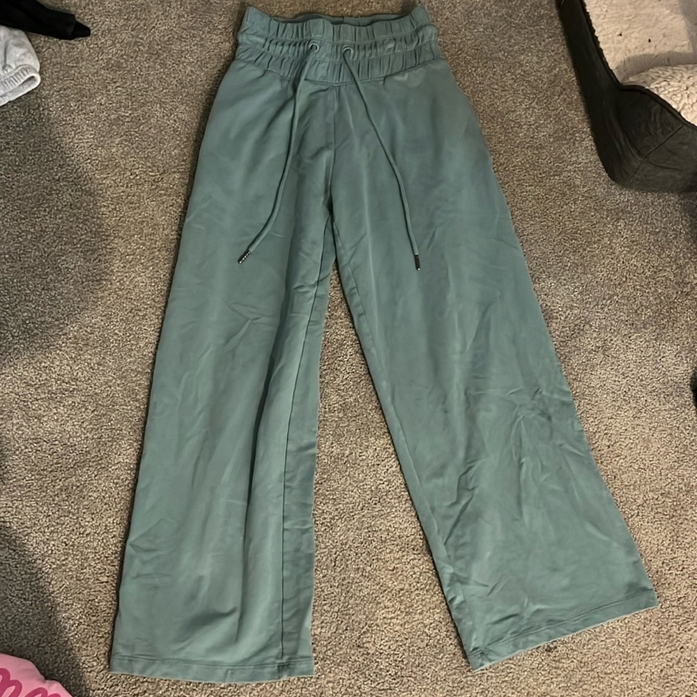 teal Capri pants